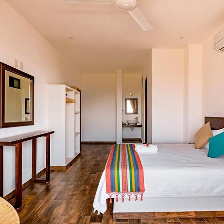 Punta Kai Hotel & Hostal بويرتو إسكونديدو الغرفة الصورة